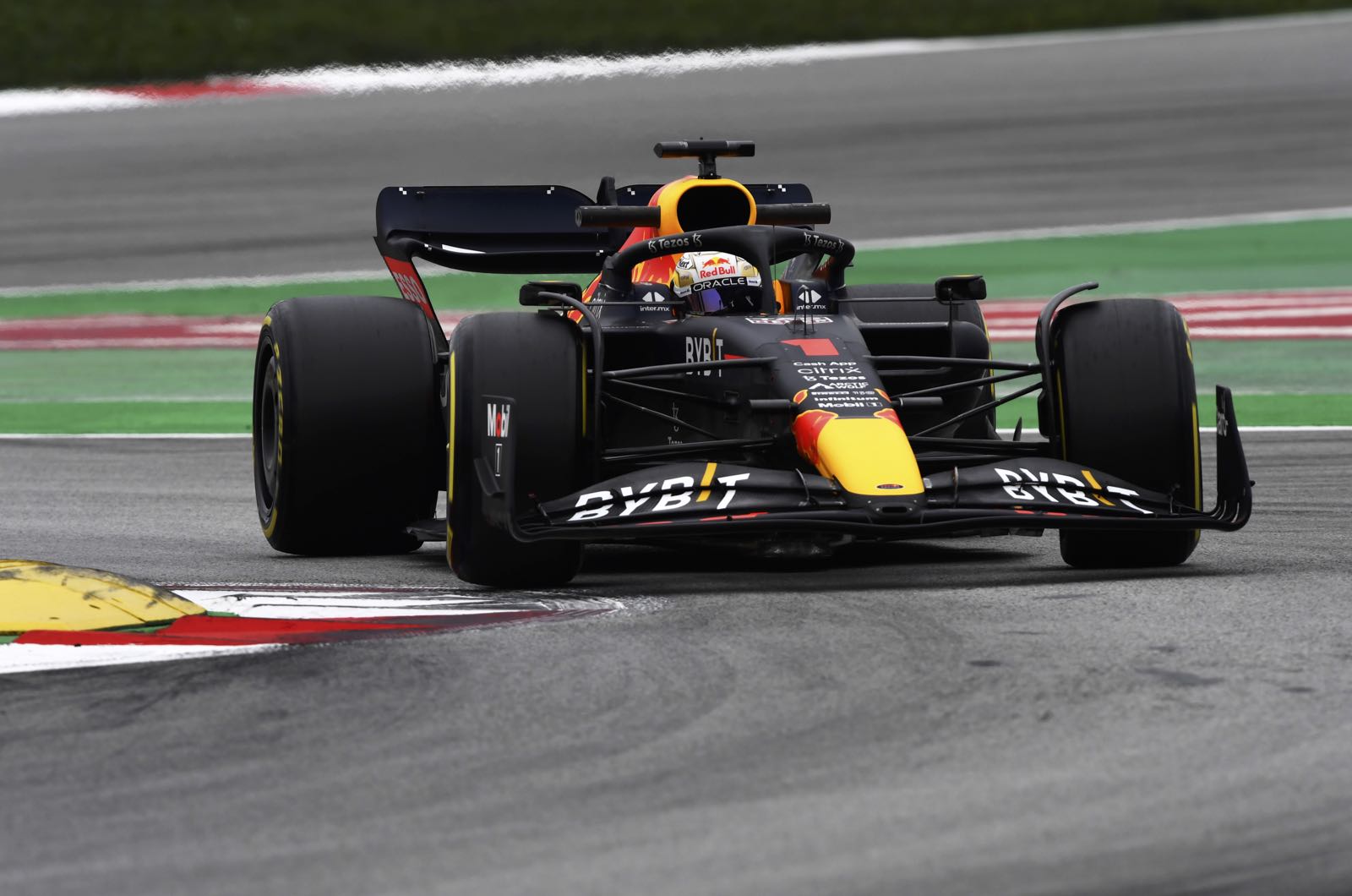 Red Bull hits reverse on illegal car claims